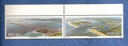 446 RICHARDS BAY, SALDANHA BAY Horizontal Pair Mint
