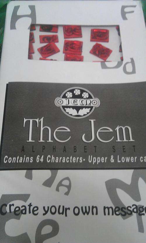 Cake decorating - Letter stamps for creating messages