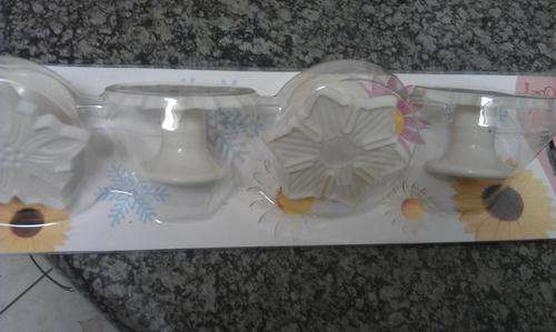 Cake decorating - flower embossing and cutter