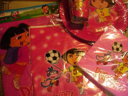 Dora the Explorer Party Set for 10