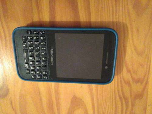 Blackberry Q5