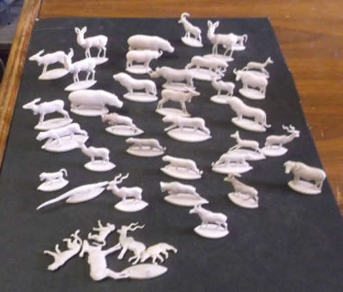 Bundle Of 34 Collectable Animal Figurines