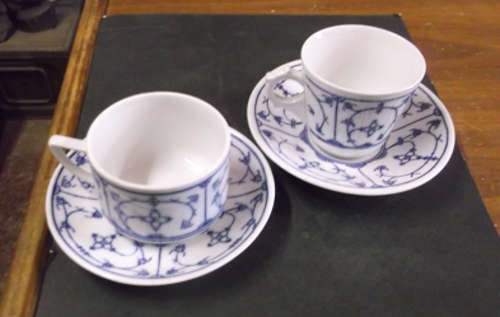 Eisenberg DDR Blau Laks Tea & Coffee Cup Duo