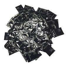 100 X Pilaten 6g sachet blackhead extraction removal black face mask.Wholesale From factory to you