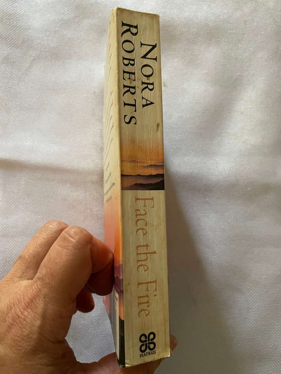 Face the Fire - Nora Roberts