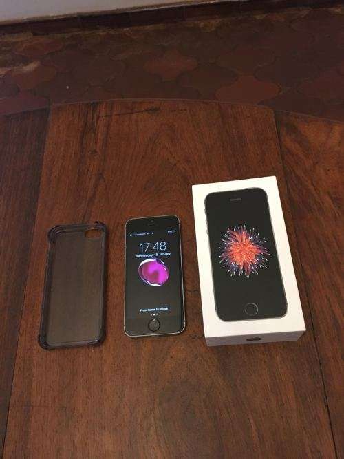 Apple iPhone SE 16GB Space Grey