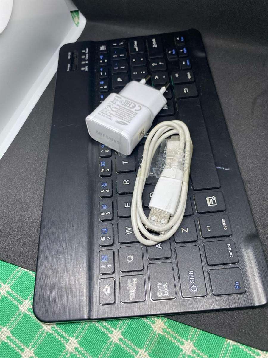 SAMSUNG TAB A (SM-P555) 3G+WIFI WITH S PEN & EXTERNAL KEYBOARD