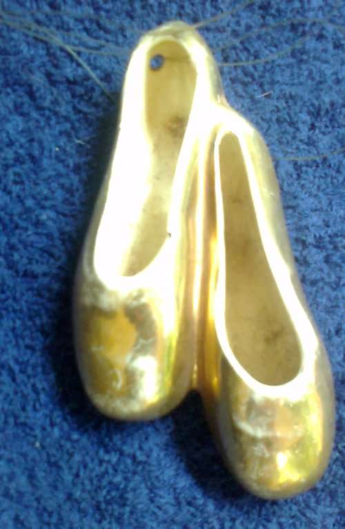 VINTAGE BALLET SHOES WALL HANG THING