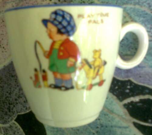 PLAYTIME PALS CHILD'S CUP - Made in England