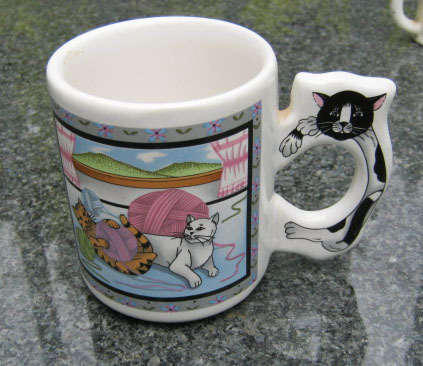 PRETTY MUG FOR A CAT LOVER