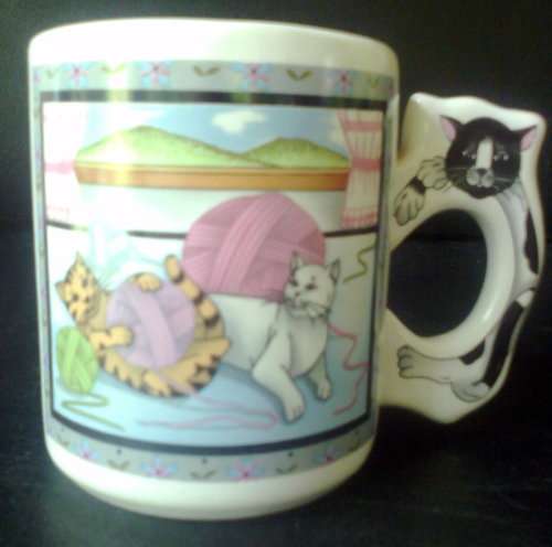 PRETTY MUG FOR A CAT LOVER
