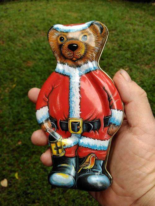 COLLECTIBLE SANTA TEDDY BEAR TIN
