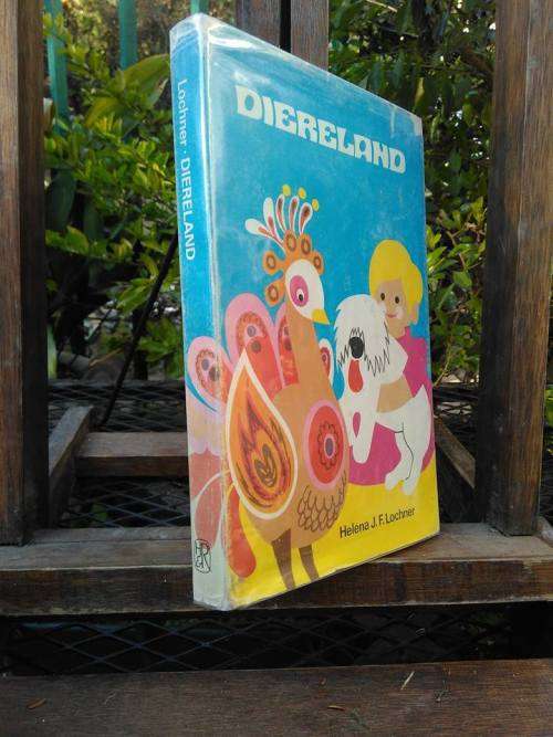 LOCHNER, Helena J.F. - Diereland - (Hardeband in Stofomslag)