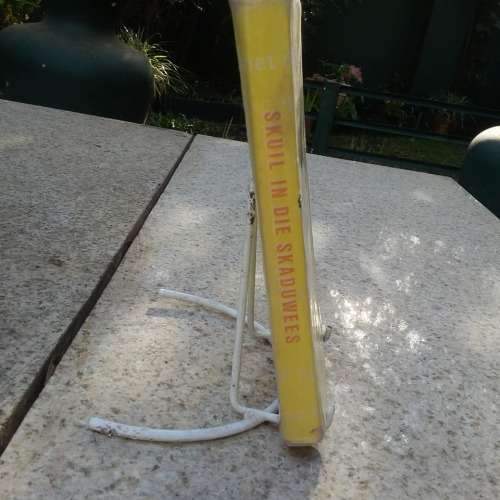 KIELBLOCK, Karl - Skuil in die Skaduwees - (Hardeband in Stofomslag)