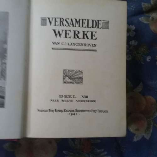 **Missing** LANGENHOVEN, C.J. - Slegs deel VIII (8) van 'n ou rooi onvolledige stel Versamelde Werke