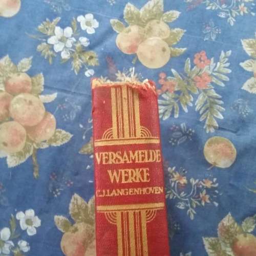 LANGENHOVEN, C.J. - Versamelde Werke : Slegs deel VII (7) van 'n ou rooi onvolledige stel