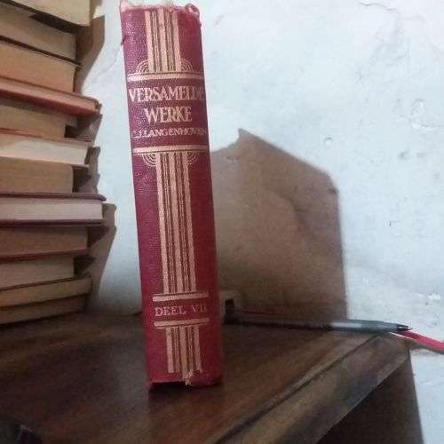 LANGENHOVEN, C.J. - Versamelde Werke : Slegs deel VII (7) van 'n ou rooi onvolledige stel