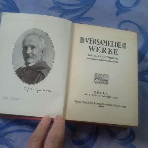 LANGENHOVEN, C.J. - Versamelde Werke : Slegs deel I (1) van 'n ou rooi onvolledige stel