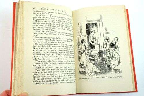 BLYTON, Enid - The Second Form at St. Clare`s - [St. Claire`s # 4] - (Hardcover in Wrapper) *