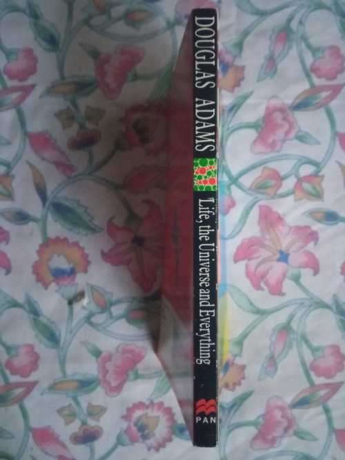 ADAMS, Douglas - Life, the Universe and Everything - (Excellent Paperback)