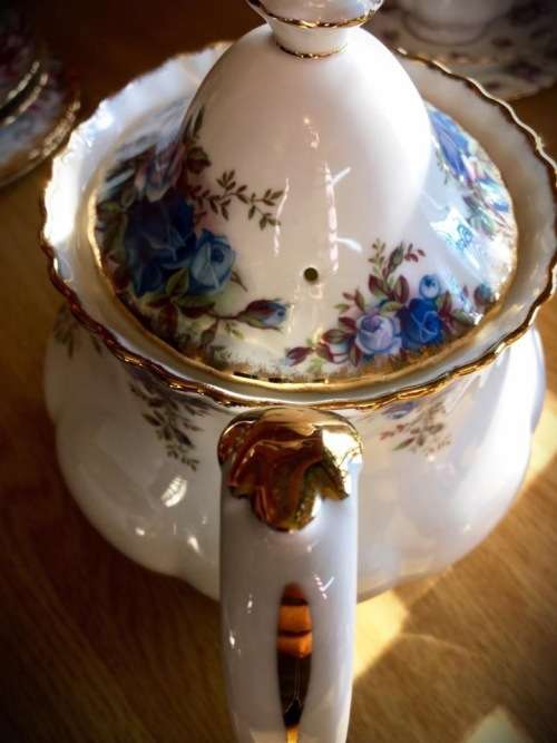 Royal Albert Moonlight Rose 23piece Tea set