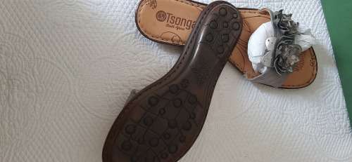 SILVER SANDALS/TSONGAS