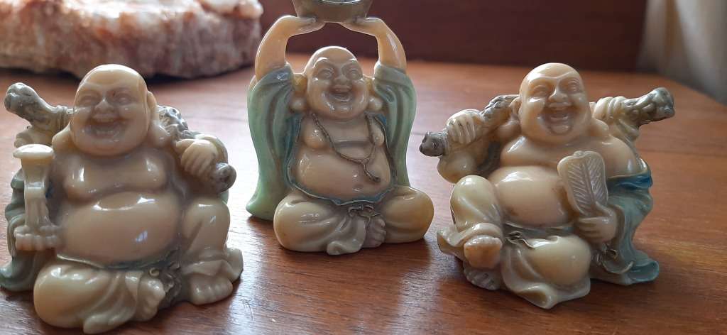 LOVELY SET OF 6 LAUGHING BUDDHAS