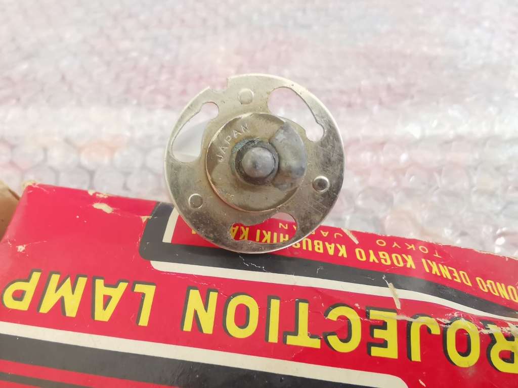 KEIC PROJECTION LAMP (TOKYO/JAPAN) KP-GT 8V/50W