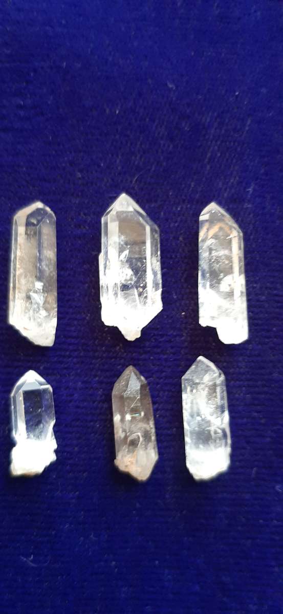 6 X 15MM-21MM  QUARTZ POINTS