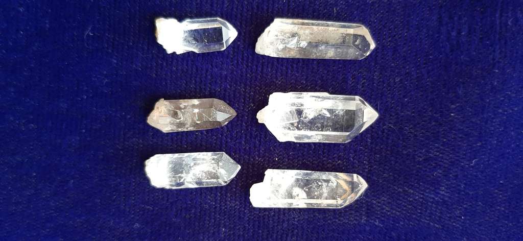 6 X 15MM-21MM  QUARTZ POINTS