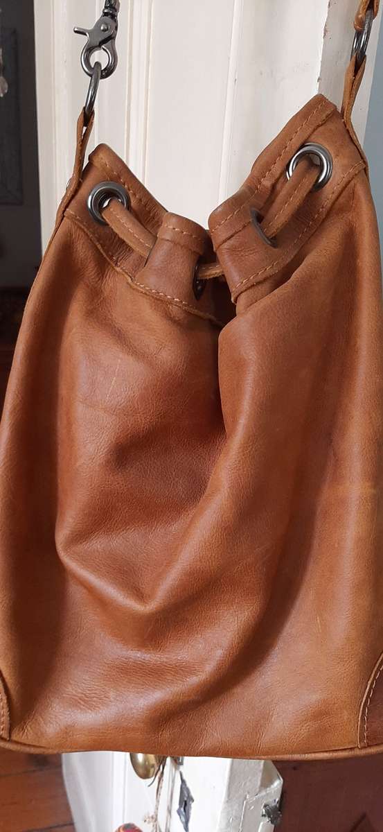 LEATHER DRAWSTRING HANDBAG