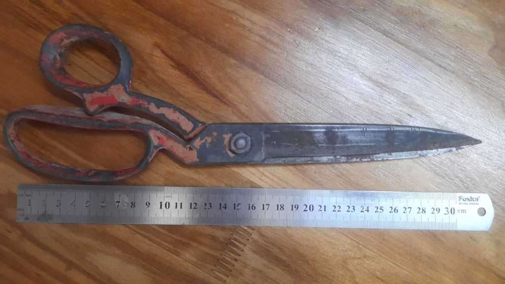 Very old Wiss Inlaid Industrial Shears Scissors. See photos