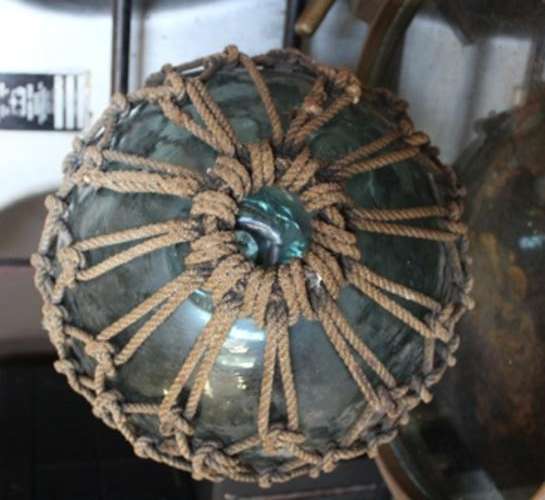 4.2KG Vintage Marine Floater in mint condition. Ideal for your Man-cave! COURIER COSTS R350.00