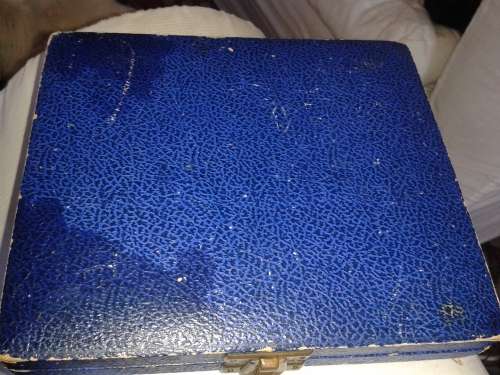 Selection of 9 EPNS cake forks and one small cake lifter