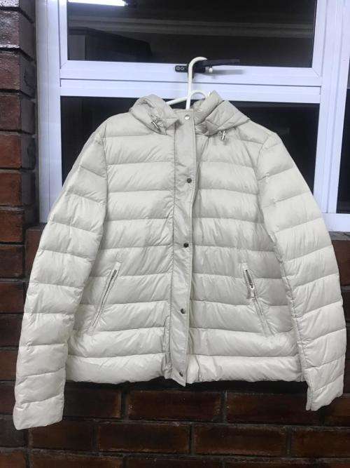 Origanal Zara ladies Puffer Jacket - Size Medium