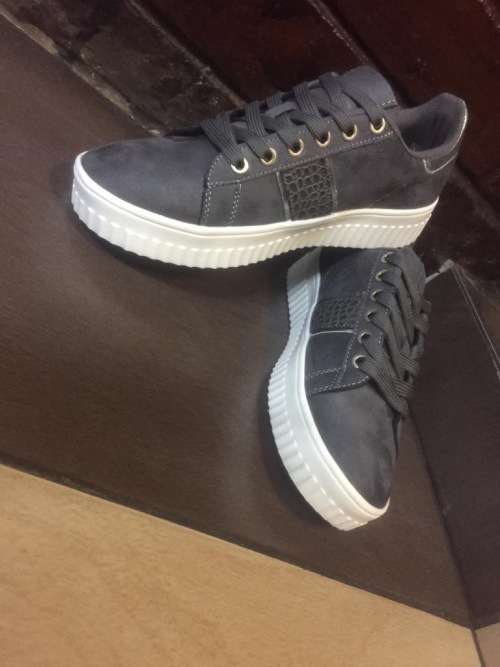 Original Ladies Soviet Sneaker - U.K 5