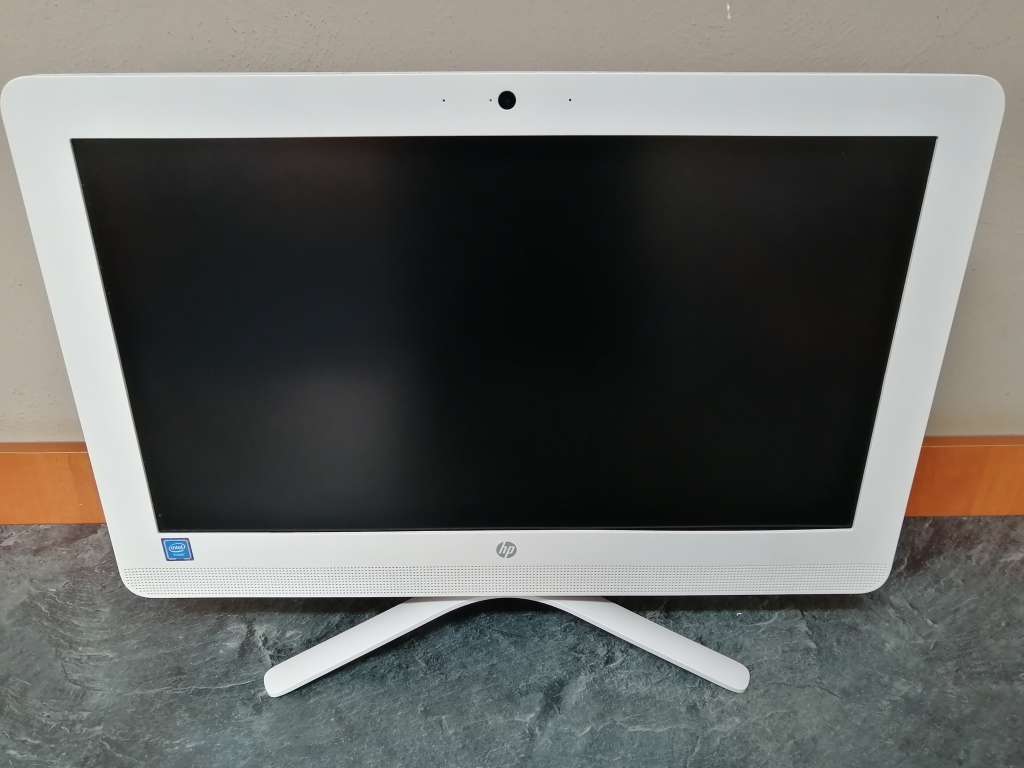 HP PC 20 c403ni J4005 , 4GB RAM , 500GB HDD ALL-IN-ONE 19.5` LED