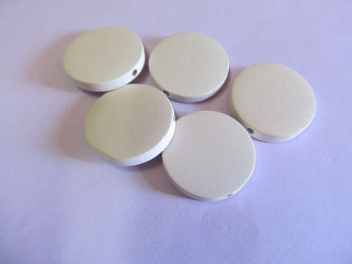 WOODEN BEADS OFF-WHITE FLAT ROUND - 25MM X 5MM - 4PC
