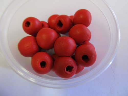 WOODEN BEADS RED ROUND - 13MM X 14MM - 8PC