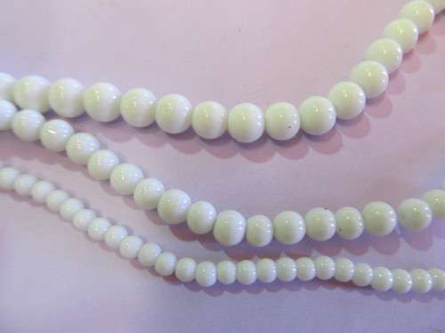 3 X 25PC WHITE GLASS BEADS MIX