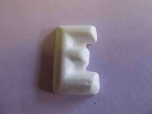 UNPAINTED EMBELLISHMENT - LETTERS - 1PC - E