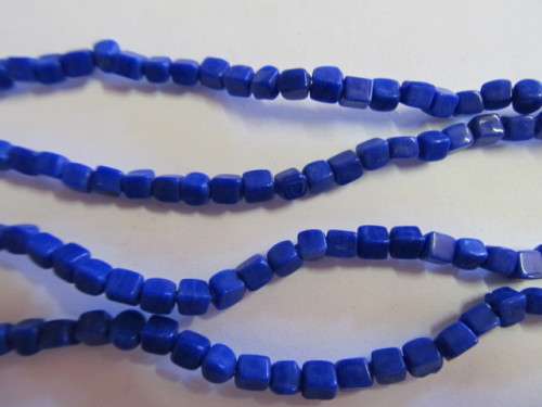 GLASS CUBES INDIAN BEADS - 20PC - ROYAL BLUE