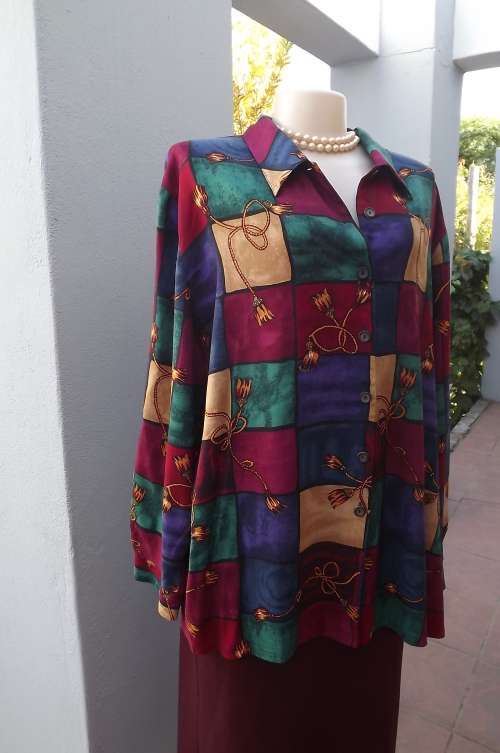 Beautiful blocked colour bohemian print long sleeve blouse by Woolworths in size 24/48