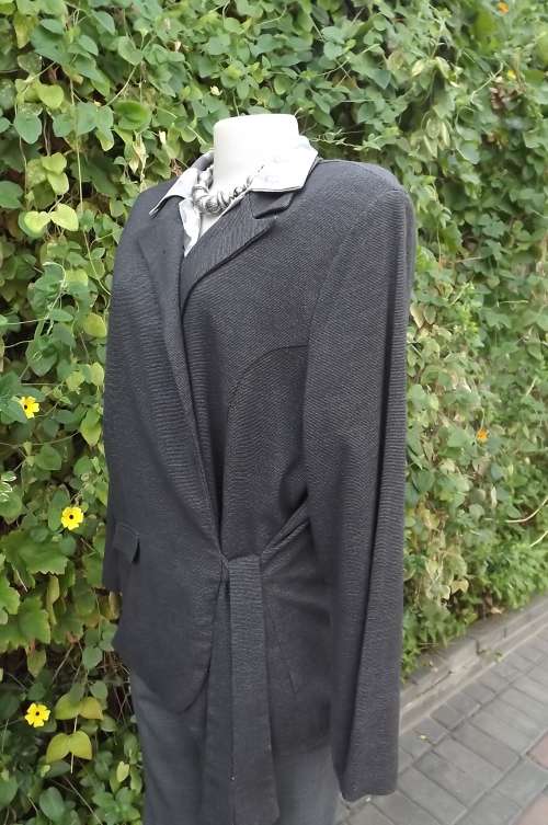 Brown textured cross over jacket for winter.Size 44/20 by Exact.75% polyester 20% viscose 5% spandex