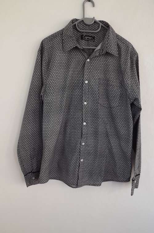 Fashionable monographic men"s 100% cotton shirt by Capaci.Size XL.Chest 112cm. Never used.