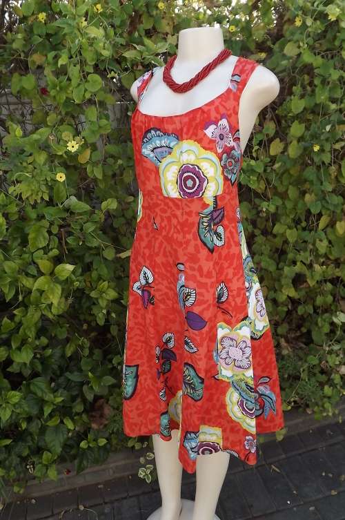 Try a burst of bright colour this summer! lined polycotton size 42/18 dress by Judy's Pride.