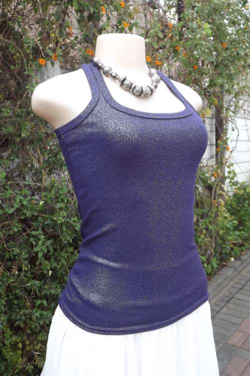 Pretty dark purple glam top in ribbed stretch polycotton. Size 30/6.New item Never used.