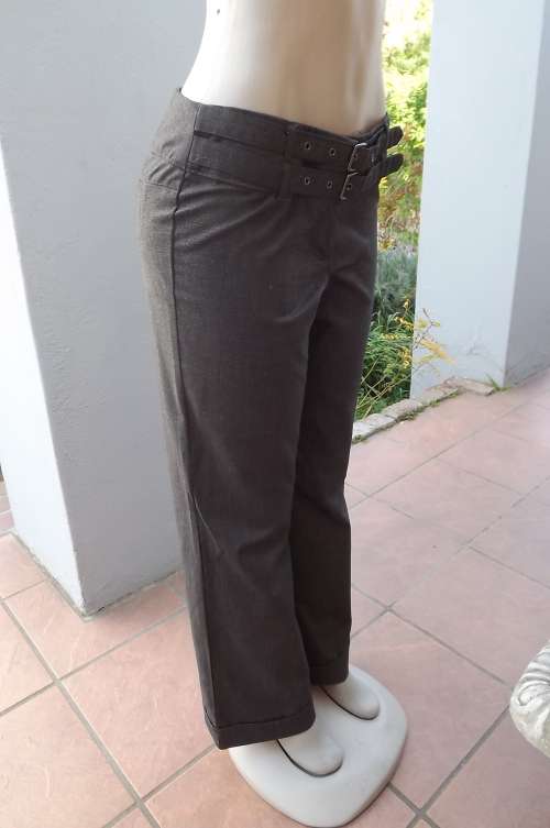 Pretty grey pants in size 34/10 by MOZAIC. Wide cut legs with turn ups.Good condition.