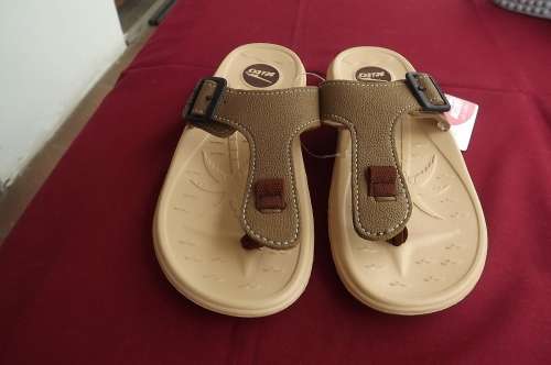 Pair of KITO sandals in size 5.The best from Thailand.Beige/brown tan colour.New