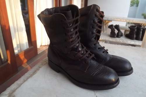 Pair of SADF Genuine brown leather boots size 6 army size 247.By DWS 2011 issue.As new